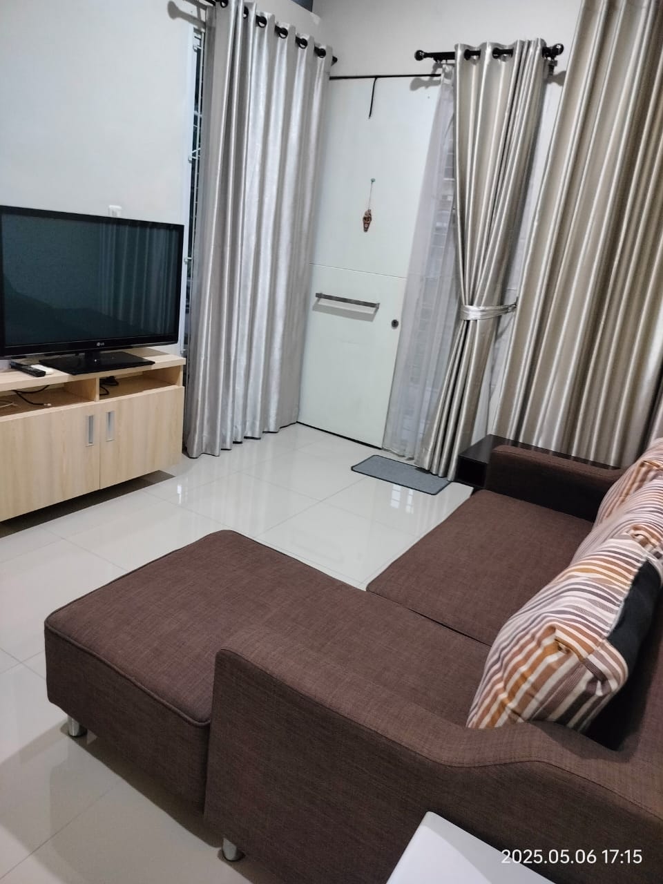 Rumah Disewakan di Maple Leaf Lippo Cikarang